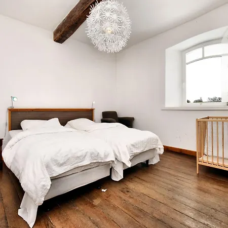 Group Retreat In 別荘 ロベールヴィル