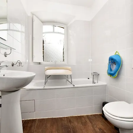 別荘 Group Retreat In ロベールヴィル