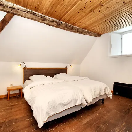 Group Retreat In 別荘 ロベールヴィル