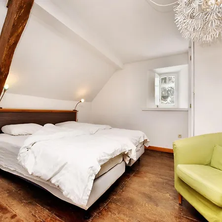 Vakantiehuis Group Retreat In Robertville