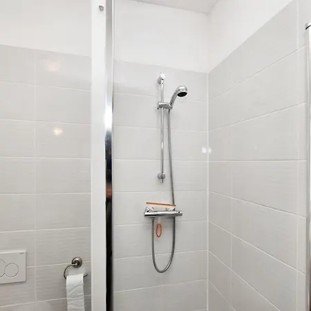 別荘 Group Retreat In