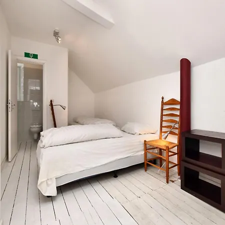 Vakantiehuis Group Retreat In Robertville